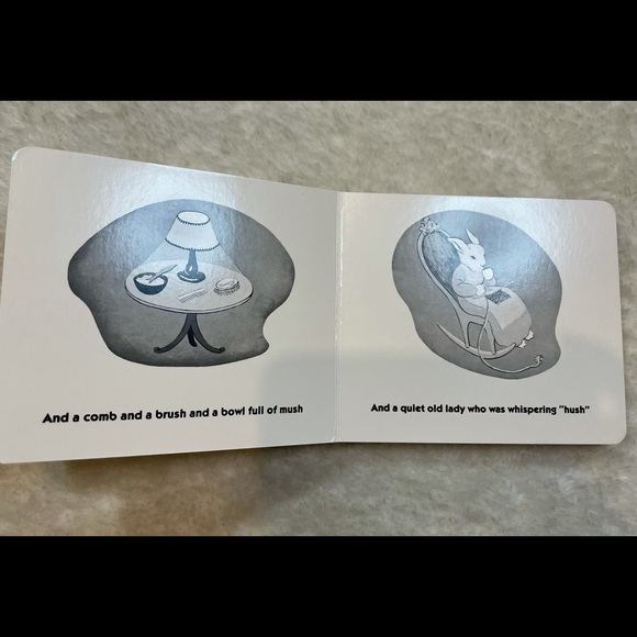 Goodnight Moon Board Book - Picture 4 of 4